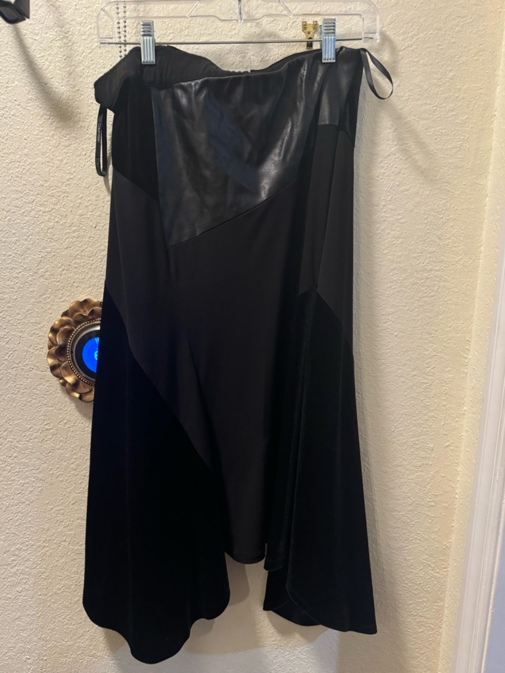 Calvin Klein Black Elastic-Waist Skirt